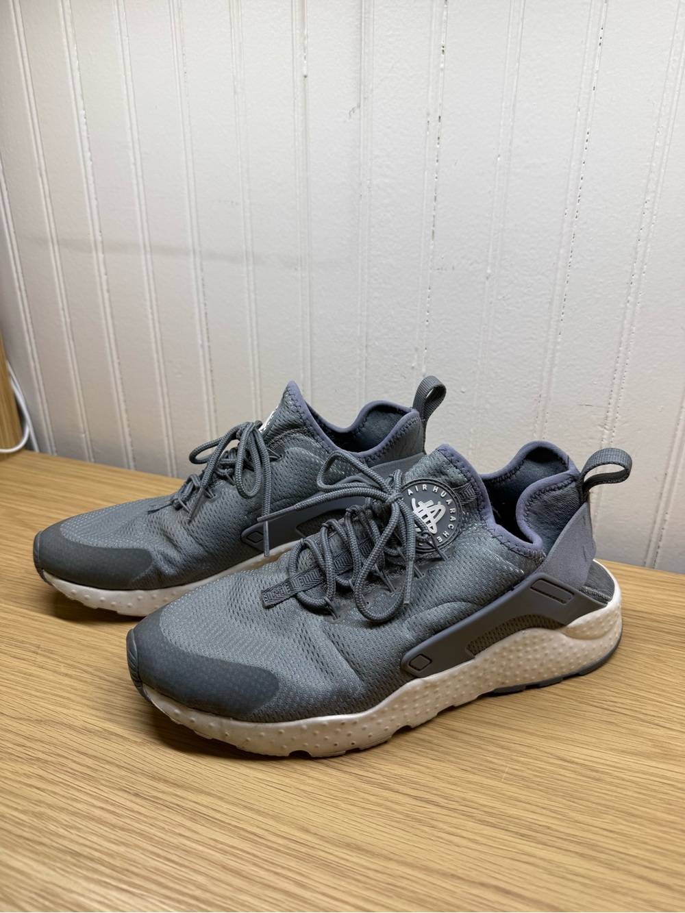 Gray Women’s Air Huarache Sneakers